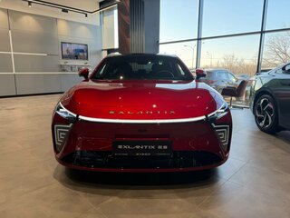 2025 Exeed Exlantix ES, красный, 6740000 рублей, вид 2
