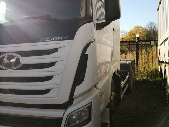 2018 Hyundai Xcient, белый, 4743825 рублей - вид 1