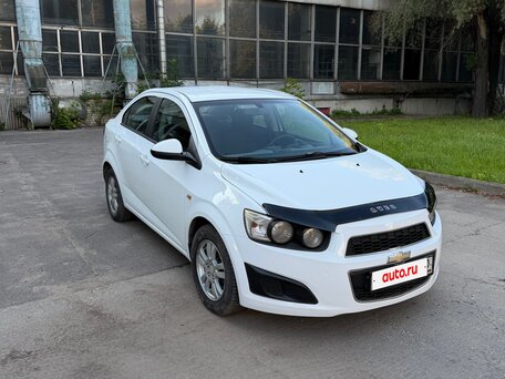 2013 Chevrolet Aveo II, белый, 860000 рублей, вид 3