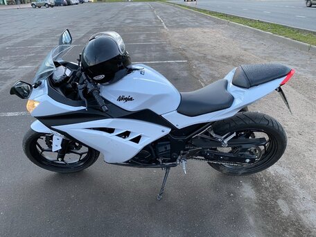 2014 Kawasaki Ninja 300, белый, 800000 рублей, вид 1
