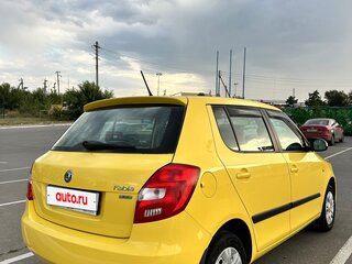 2011 Skoda Fabia II Рестайлинг, жёлтый, 670000 рублей, вид 4