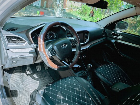 2024 Lada (ВАЗ) Vesta SW I Рестайлинг (NG), белый, 1300000 рублей - вид 4