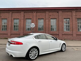 2012 Jaguar XF I Рестайлинг, белый, 1610000 рублей, вид 3