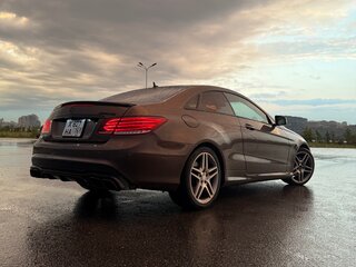 2013 Mercedes-Benz E-Класс 250 IV (W212, S212, C207) Рестайлинг, коричневый, 1900000 рублей, вид 3