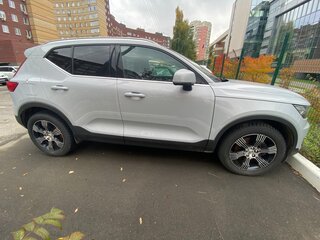 2021 Volvo XC40 I, серый, 3400000 рублей, вид 3