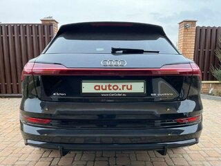 2020 Audi e-tron 55 I, чёрный, 4258225 рублей, вид 4