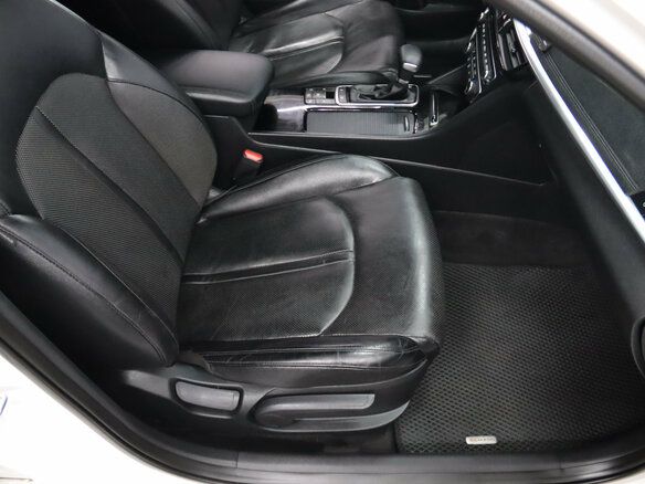 2019 Kia Optima IV Рестайлинг, белый, 1495950 рублей - вид 9