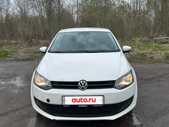 2011 Volkswagen Polo V, белый, 600000 рублей