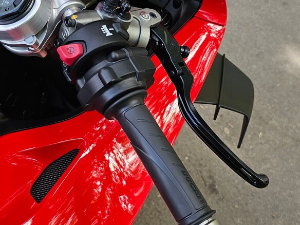 2021 Ducati Panigale V4, красный, 2450000 рублей - вид 20
