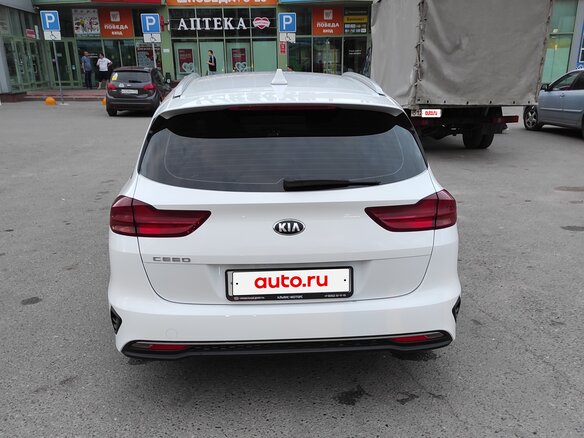 2019 Kia Ceed III, белый, 1600000 рублей - вид 6