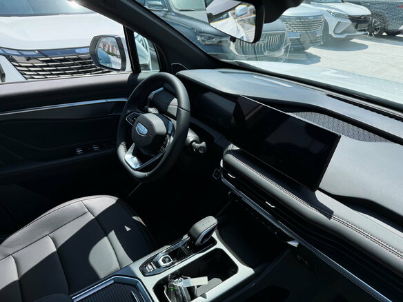 2026 Geely Okavango I Рестайлинг, белый, 4085990 рублей - вид 12