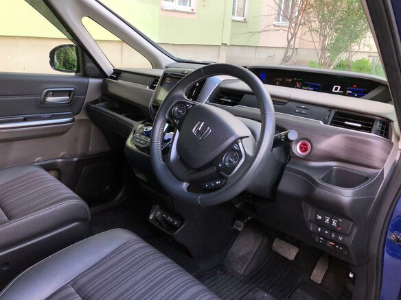 2017 Honda Freed II, синий, 1570000 рублей - вид 12