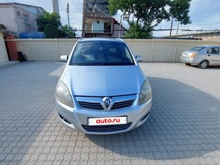 2012 Opel Zafira B Рестайлинг, серебристый, 600000 рублей, вид 1