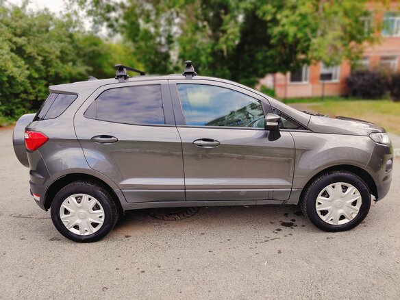 2017 Ford EcoSport II, серый, 1200000 рублей - вид 2
