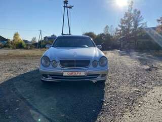 2004 Mercedes-Benz E-Класс 200 III (W211, S211), серебристый, 1250000 рублей, вид 2