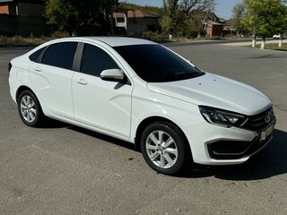 2023 Lada (ВАЗ) Vesta I Рестайлинг (NG), белый, 1370000 рублей, вид 3