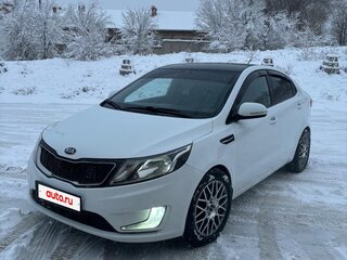 2014 Kia Rio 4-speed III, белый, 1300000 рублей, вид 1