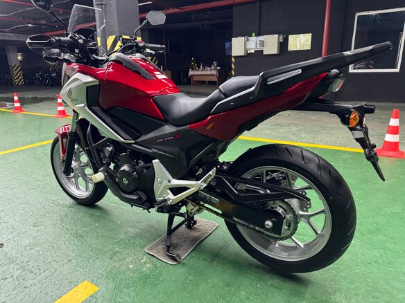 2016 Honda NC 750X, красный, 850000 рублей - вид 17