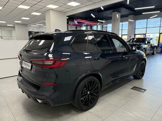 2020 BMW X5 25d IV (G05/G18), чёрный, 5500000 рублей, вид 4