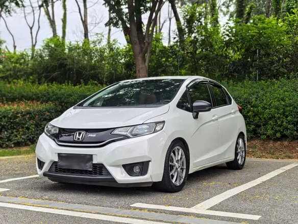 2015 Honda Fit III, белый, 659010 рублей - вид 1
