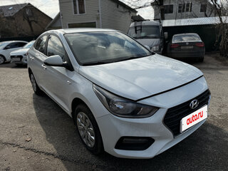 2017 Hyundai Solaris II, белый, 750000 рублей, вид 2