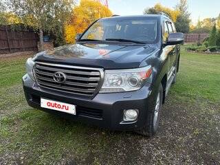 2012 Toyota Land Cruiser 200 Series Рестайлинг 1, серый, 2700000 рублей, вид 1