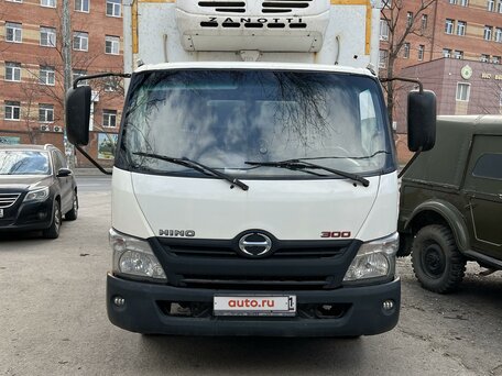 2012 Hino Series 300 (Dutro), белый, 2700000 рублей, вид 1