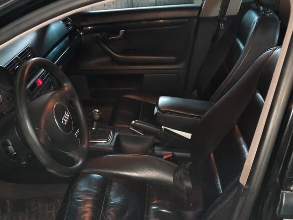 2003 Audi A4 II (B6), чёрный, 450000 рублей - вид 4