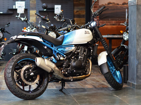 2025 Royal Enfield Guerrilla 450, синий, 559000 рублей, вид 4