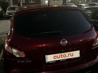 2013 Nissan Qashqai I Рестайлинг, красный, 1400000 рублей, вид 2