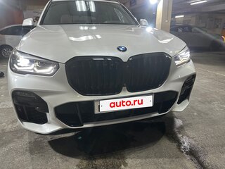 2019 BMW X5 30d IV (G05/G18), белый, 7990000 рублей, вид 3