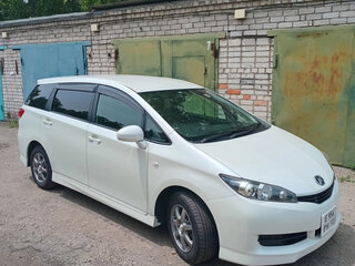 2010 Toyota Wish II, белый, 1145000 рублей, вид 2