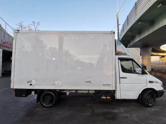 2000 Mercedes-Benz Sprinter, белый, 1150000 рублей