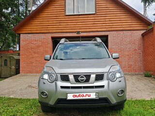 2014 Nissan X-Trail II Рестайлинг, серебристый, 3800000 рублей, вид 1