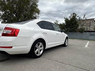 2014 Skoda Octavia III (A7), белый, 1100000 рублей, вид 3