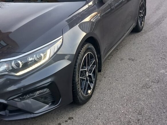 2019 Kia Optima IV Рестайлинг, серый, 1800000 рублей - вид 5
