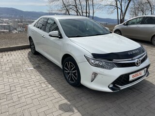 2018 Toyota Camry VII (XV50) Рестайлинг 2, белый, 2580000 рублей, вид 4