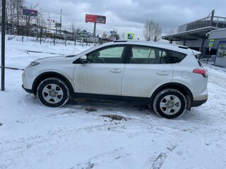 2015 Toyota RAV4 IV (XA40) Рестайлинг, белый, 2000000 рублей, вид 3