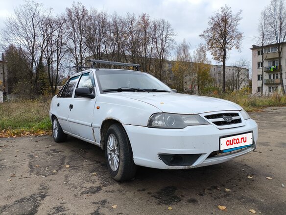 2009 Daewoo Nexia I Рестайлинг, белый, 180000 рублей - вид 1