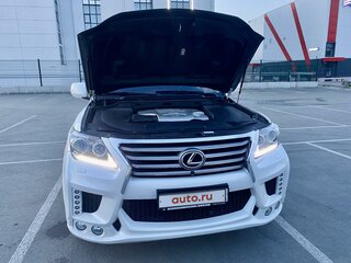 2014 Lexus LX 570 III Рестайлинг, белый, 5990000 рублей, вид 4
