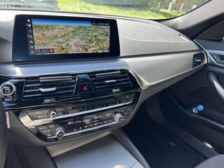 2018 BMW 5 серии 520d xDrive VII (G30/G31/G38), чёрный, 4200000 рублей, вид 4