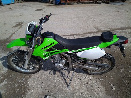 2016 Kawasaki KLX 250, зелёный, 475000 рублей, вид 4