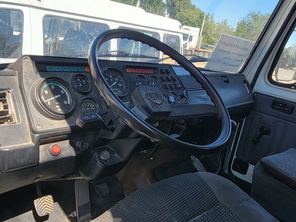 2007 ГАЗ 3308, белый, 500000 рублей - вид 8