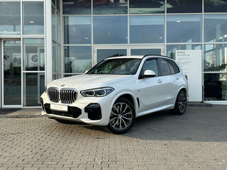 2020 BMW X5 40i IV (G05/G18), белый, 5850000 рублей, вид 1