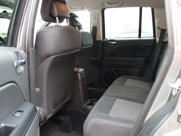 2014 Jeep Compass I Рестайлинг 2, серый - вид 11
