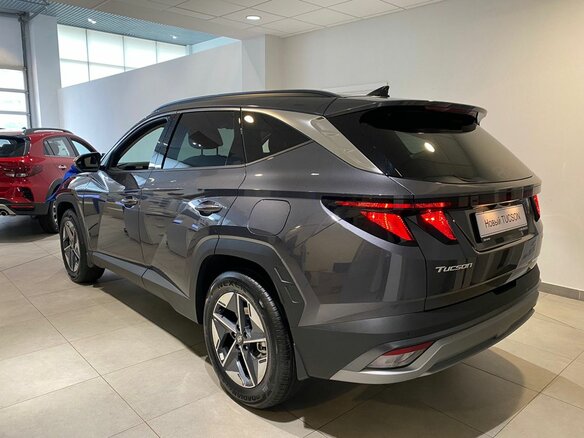 2026 Hyundai Tucson IV Рестайлинг, серый, 4920000 рублей - вид 2
