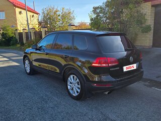 2012 Volkswagen Touareg II, чёрный, 1750000 рублей, вид 5