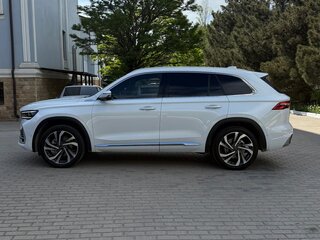 2023 Geely Monjaro (Xingyue L) I, белый, 3600000 рублей, вид 2