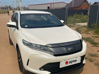 2020 Toyota Harrier III (XU60) Рестайлинг, белый, 3300000 рублей, вид 2