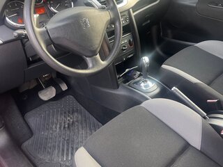 2009 Peugeot 207 I, красный, 550000 рублей, вид 4